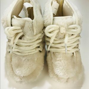 GAP Baby Soft Boots Toddler Girl Size 6 US Tan